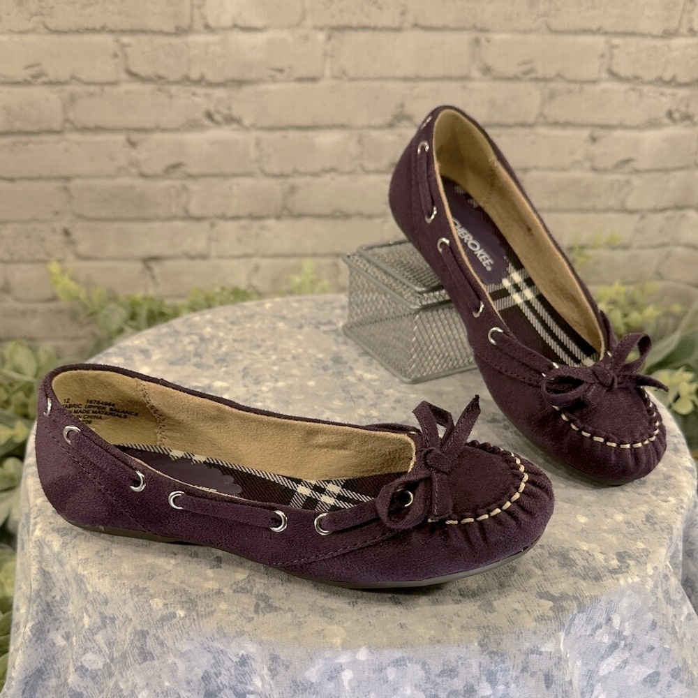 CHEROKEE Dark Purple Faux Suede Eyelet Moccasin Bow Flats - Girls 12M💜NWOT